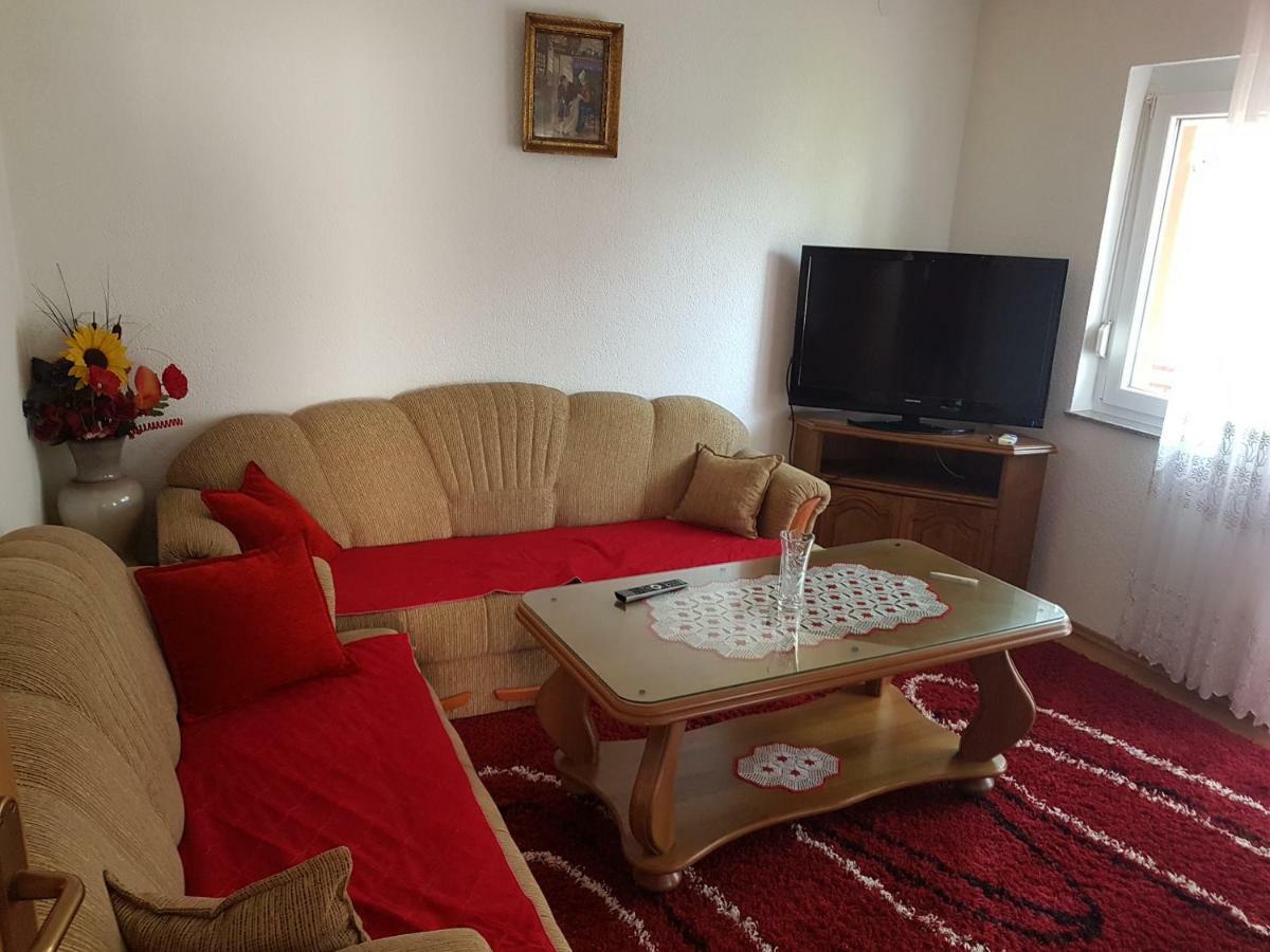 Apartman Nadija Apartment Яйце Екстериор снимка