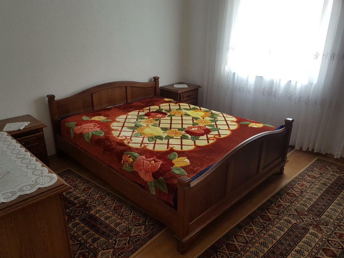 Apartman Nadija Apartment Яйце Екстериор снимка